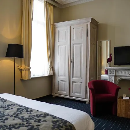 De Flandre Hotel 4*