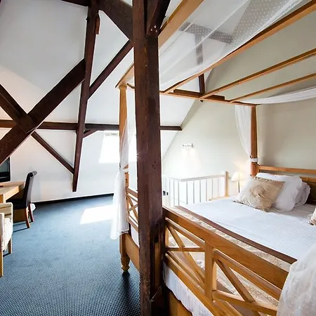 De Flandre Hotel 4*